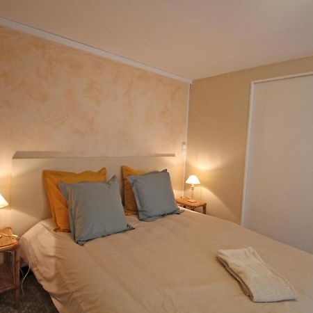 Les Vieux Fourneaux Bed & Breakfast Nantiat Dış mekan fotoğraf