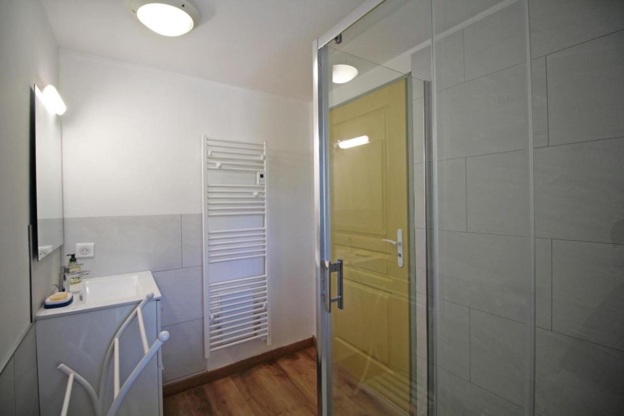 Les Vieux Fourneaux Bed & Breakfast Nantiat Dış mekan fotoğraf