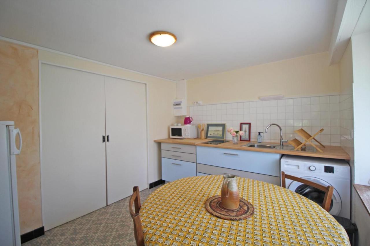 Les Vieux Fourneaux Bed & Breakfast Nantiat Dış mekan fotoğraf